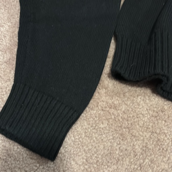 Sunday Best Sweater - Picture 4 of 5